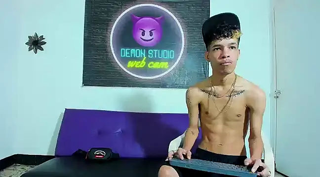 Snapshot of Exclusive_Duo66 chatting on December 2024 12:55:02 PM Exclusive Duo66 online show from December 2024 12:55:02 PM