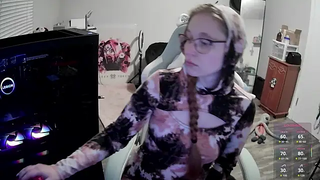 LilyFoxxx online show from December 2025 06:17:02 AM