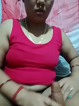 Snapshot of Super-Couple chatting on October 2025 05:09:02 AM Super-Couple online show from October 2025 05:09:02 AM