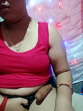 Snapshot of Super-Couple chatting on November 2025 12:12:01 AM Super-Couple online show from November 2025 12:12:01 AM