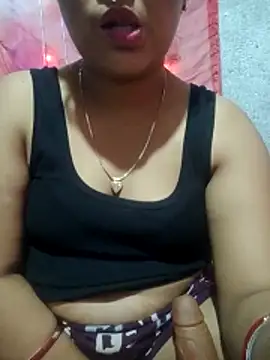 Snapshot of Super-Couple chatting on November 2025 03:12:01 PM Super-Couple online show from November 2025 03:12:01 PM