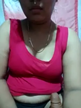 Snapshot of Super-Couple chatting on November 2025 01:44:01 AM Super-Couple online show from November 2025 01:44:01 AM