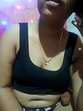 Snapshot of Super-Couple chatting on November 2025 08:14:01 AM Super-Couple online show from November 2025 08:14:01 AM