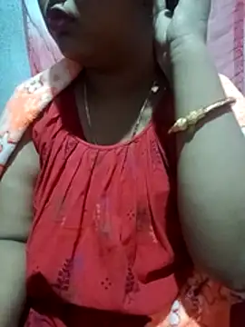 Snapshot of Super-Couple chatting on December 2025 02:06:02 AM Super-Couple online show from December 2025 02:06:02 AM