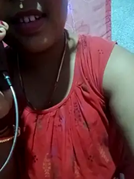 Snapshot of Super-Couple chatting on December 2025 02:33:01 PM Super-Couple online show from December 2025 02:33:01 PM