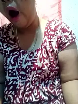 Snapshot of Super-Couple chatting on December 2025 12:38:02 AM Super-Couple online show from December 2025 12:38:02 AM