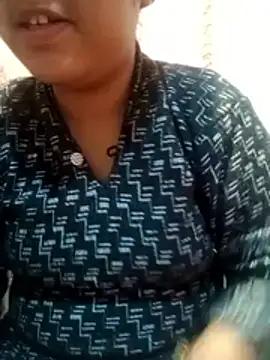 Snapshot of Super-Couple chatting on January 2026 04:37:02 AM Super-Couple online show from January 2026 04:37:02 AM