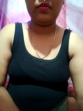 Snapshot of Super-Couple chatting on February 2026 07:07:01 PM Super-Couple online show from February 2026 07:07:01 PM