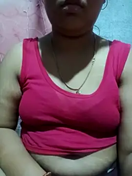 Snapshot of Super-Couple chatting on March 2026 05:52:01 AM Super-Couple online show from March 2026 05:52:01 AM