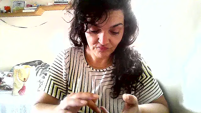 escritorasafada online show from February 2026 12:28:01 PM