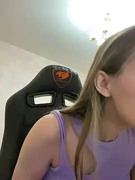 Burning girlss online show from December 2024 01:25:01 AM