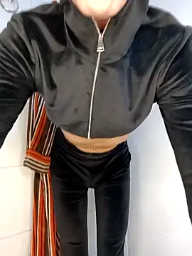 Skinnyshiny boy online show from January 2026 12:51:02 PM