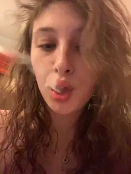 Snapshot of lolippp666 chatting on February 2025 01:04:02 AM lolippp666 online show from February 2025 01:04:02 AM