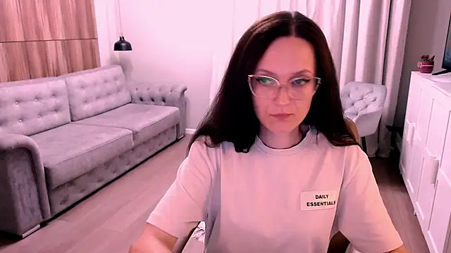 Amazingeyes88 online show from May 2026 03:41:01 PM