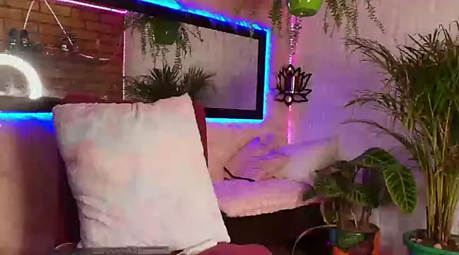 Snapshot of _mamush chatting on March 2025 08:32:01 PM  mamush online show from March 2025 08:32:01 PM