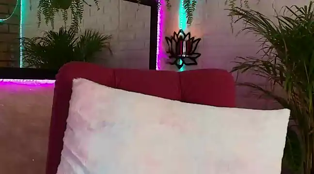 Snapshot of _mamush chatting on March 2025 04:13:01 AM  mamush online show from March 2025 04:13:01 AM