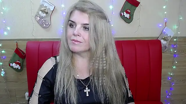Snapshot of Julya_Barbi chatting on December 2024 06:25:01 PM Julya Barbi online show from December 2024 06:25:01 PM