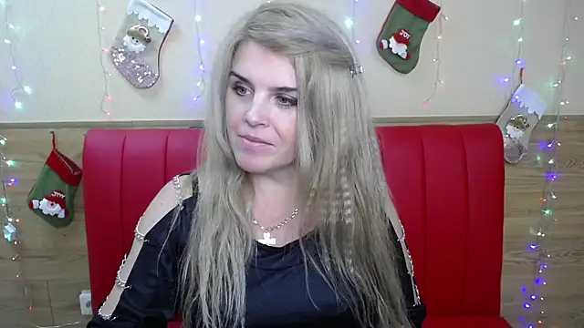Snapshot of Julya_Barbi chatting on December 2024 09:29:02 PM Julya Barbi online show from December 2024 09:29:02 PM