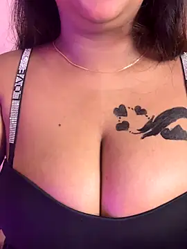 wildestcouplee online show from December 2025 06:59:01 PM