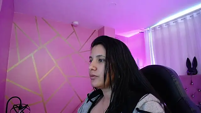 frreeya online show from January 2025 10:37:01 PM