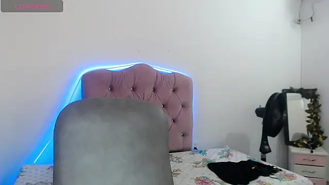 nicoll crazzy online show from January 2026 03:06:01 PM