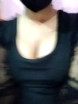 Shivani Tivari online show from December 2024 07:14:01 PM