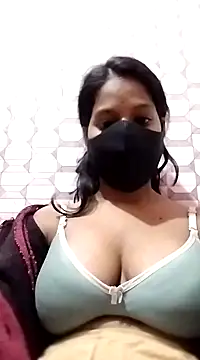 Shivani Tivari online show from December 2024 09:22:02 AM