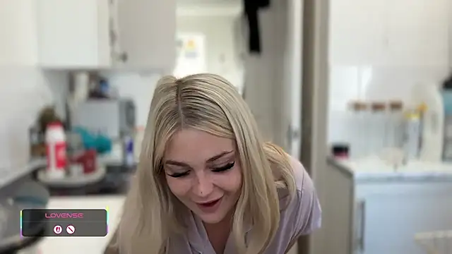 blairbella online show from September 2025 07:54:01 AM