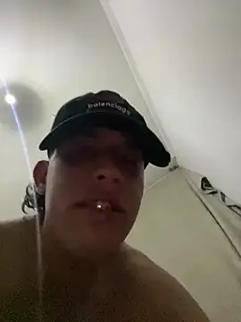 breiderxexiboys online show from December 2024 04:34:02 AM