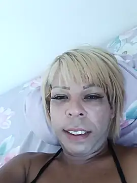 Snapshot of blondebitchlitle chatting on March 2025 04:54:02 PM blondebitchlitle online show from March 2025 04:54:02 PM