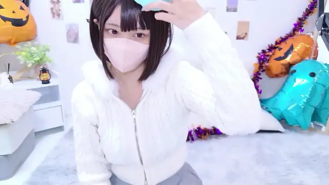 Snapshot of aki_zzz chatting on October 2025 07:27:02 PM aki zzz online show from October 2025 07:27:02 PM