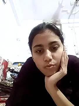 magicmoment00786 online show from December 2024 12:30:01 PM