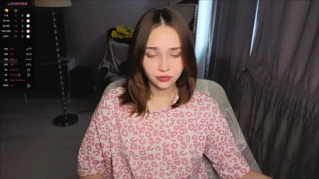 SweetLinaa online show from June 2026 11:12:01 AM