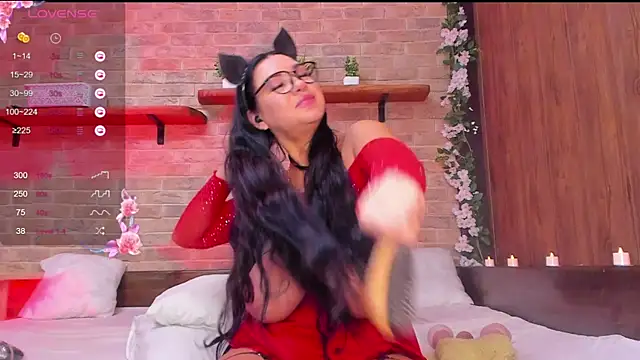 Snapshot of Lizzyvixxx chatting on November 2025 06:23:01 AM Lizzyvixxx online show from November 2025 06:23:01 AM