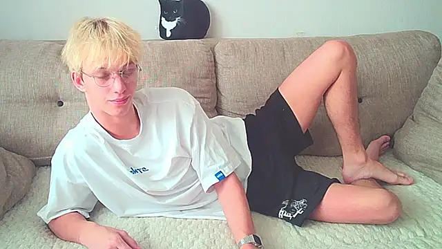 Ostin meow online show from December 2024 06:40:01 AM