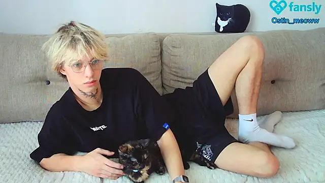 Ostin meow online show from February 2025 07:20:01 AM