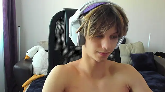 Ostin meow online show from September 2025 06:26:02 AM