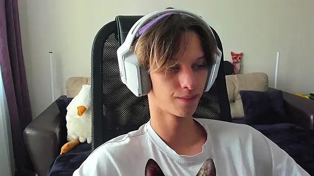 Ostin meow online show from September 2025 09:44:01 AM