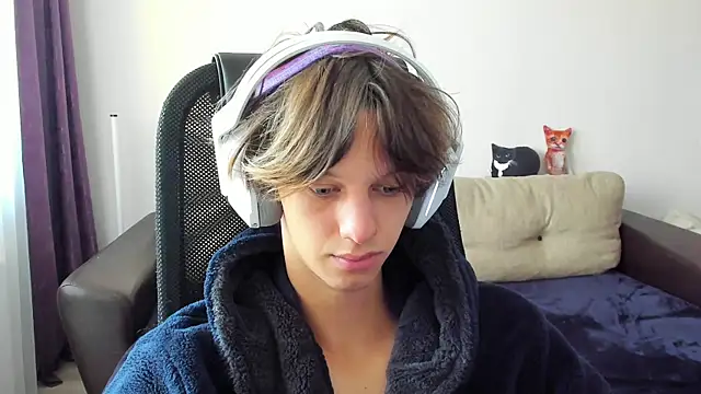 Ostin meow online show from October 2025 08:37:01 AM