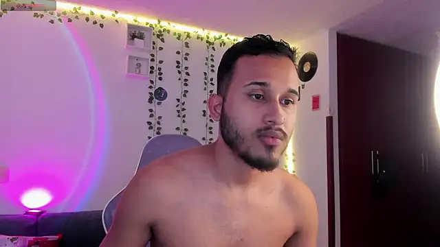 Raf brunette online show from January 2025 12:57:02 PM