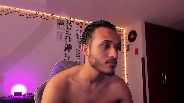 Raf brunette online show from February 2025 11:40:02 AM