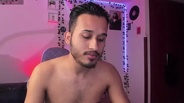 Raf brunette online show from March 2025 12:17:01 PM