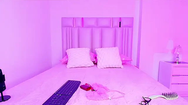 canela oss online show from October 2025 12:07:02 PM