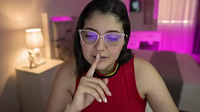 Snapshot of Camilaa_bueno chatting on December 2024 08:58:02 PM Camilaa bueno online show from December 2024 08:58:02 PM