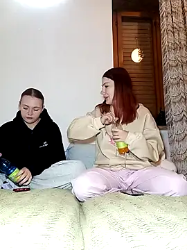 ella grays online show from November 2025 04:51:02 PM