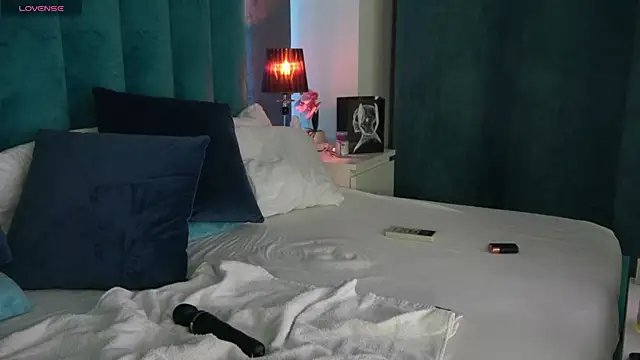 LauraMirage online show from February 2025 01:30:02 AM