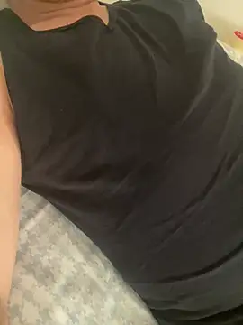 Snapshot of Tratto_bianco002 chatting on December 2024 11:34:02 AM Tratto bianco002 online show from December 2024 11:34:02 AM