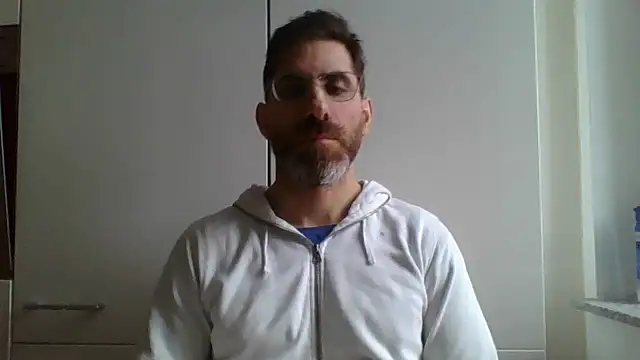 Snapshot of alcatraz009 chatting on January 2025 08:18:02 AM alcatraz009 online show from January 2025 08:18:02 AM