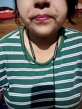 Love-Veronica online show from April 2026 01:49:02 PM