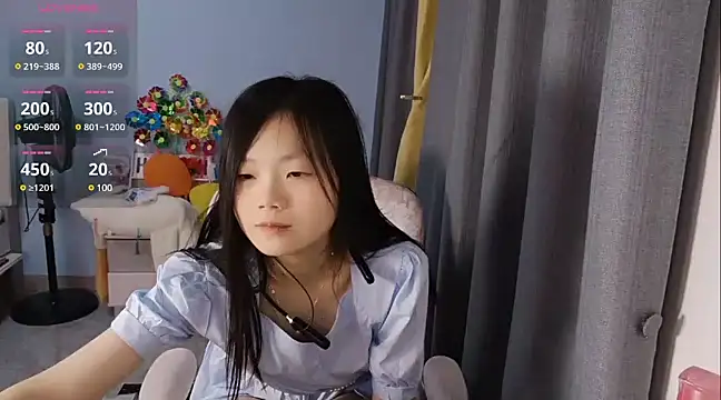 Lena-yyds online show from March 2025 01:40:01 PM